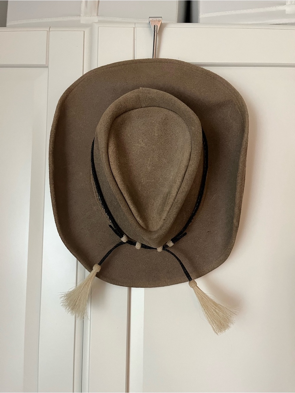 Classic Minnetonka suede rancher hat